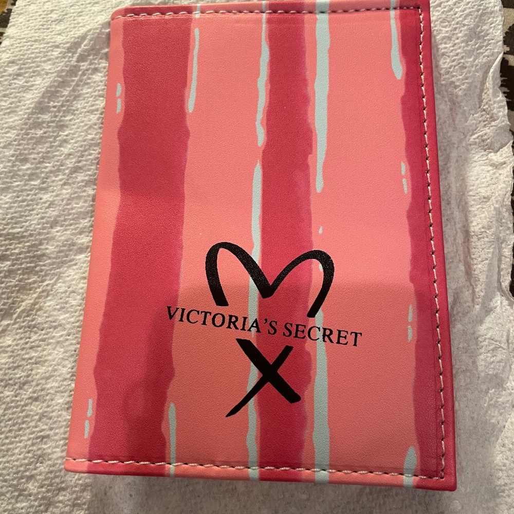 Passport Cover, striped pattern